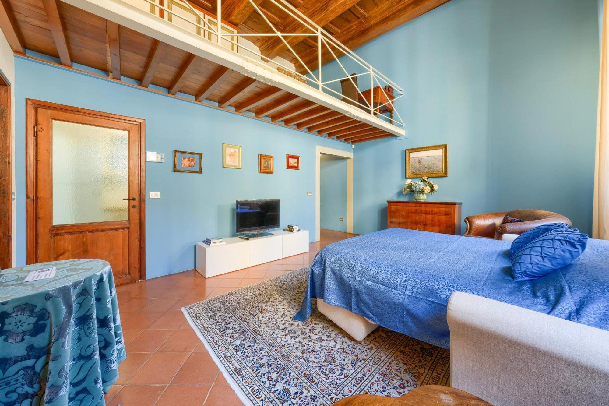 Duomo Luxury Wi-fi A/c Apartment *