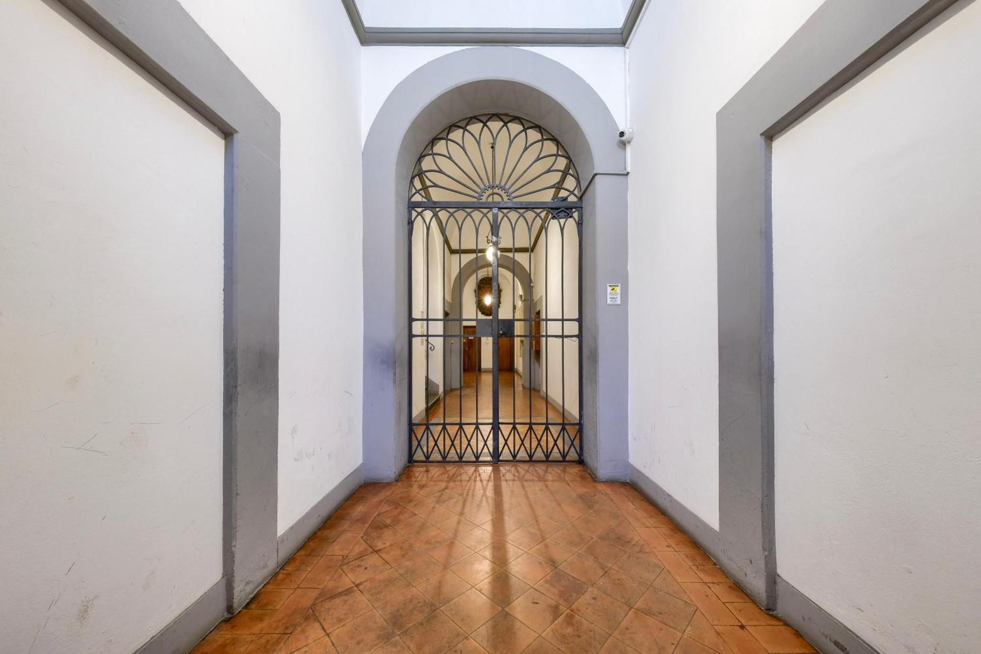 Duomo Luxury Wi-fi A/c Apartment